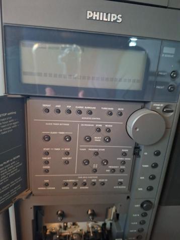 Philips Radio stereo toren met dubbel cassette dek beschikbaar voor biedingen