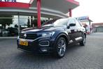 Volkswagen T-ROC 1.5 TSI SPORT BNS RLINE  150 PK   AUTOMAAT, 1254 kg, Euro 6, 4 cilinders, Zwart