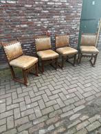 4 vintage stoelen heel degelijk., Antiek en Kunst, Antiek | Meubels | Stoelen en Banken, Ophalen