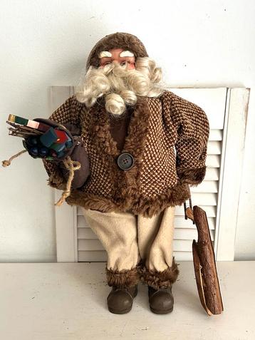 Kerstman pop slee en kadozak bruine kleding met bont 45 cm beschikbaar voor biedingen