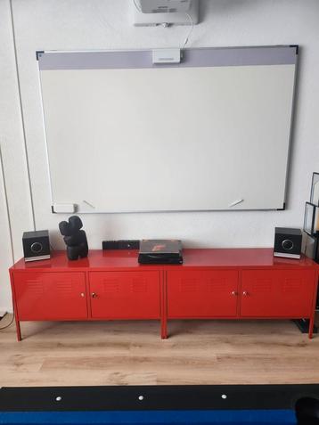 Lockerkast, TV-kast opbergkast. Metaal, 2 stuks aanwezig beschikbaar voor biedingen