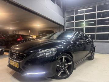 Volvo V40 2.0 D4 Automaat Navigatie|Clima 2014 beschikbaar voor biedingen