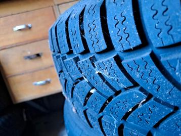 Te koop: 4 winterbanden  beschikbaar voor biedingen