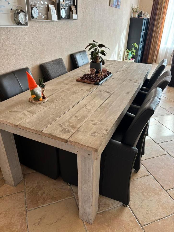 Eetkamerstoelen 4 leren fauteuils en 2 stoffe fauteuils, Huis en Inrichting, Fauteuils, Zo goed als nieuw, Leer, 50 tot 75 cm
