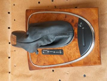 Mercedes W211 pookknop middenconsole    beschikbaar voor biedingen