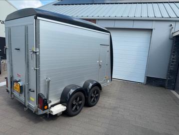 Bockmann gesloten tandemas met aluminium opbouw en mover. beschikbaar voor biedingen