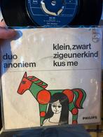 Gezocht singel duo anoniem klein zwart zigeunerkind / kus me, Ophalen of Verzenden, Zo goed als nieuw, Nederlandstalig