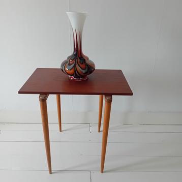 Deens, vintage, bijzettafeltje beschikbaar voor biedingen