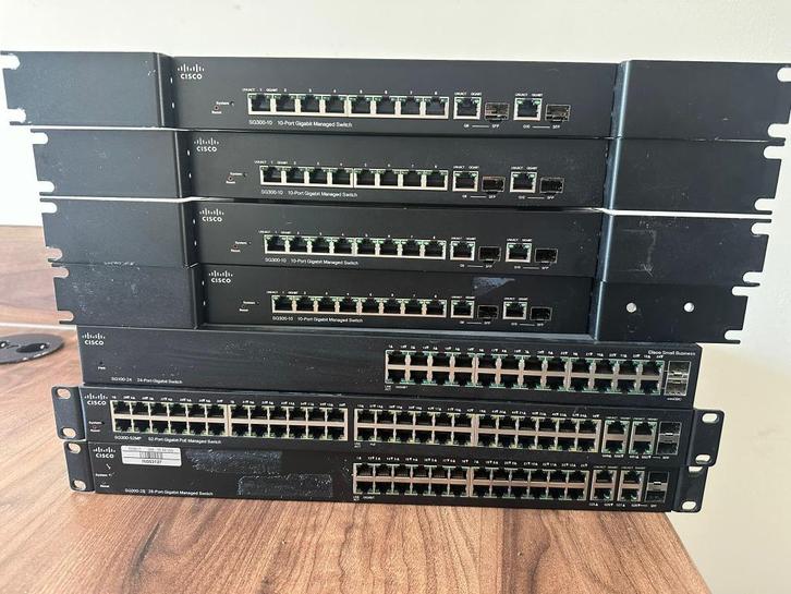 Cisco SG300 & SG100 switches, Computers en Software, Netwerk switches, Gebruikt, Ophalen of Verzenden