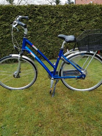 Giant 26 Inch Dames/meisjes fiets beschikbaar voor biedingen