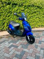 Piaggio Zip I-Get 4T brom 2023 Malossi Candy Blue, Fietsen en Brommers, Scooters | Piaggio, Maximaal 45 km/u, Zip, Nieuw, Ophalen of Verzenden