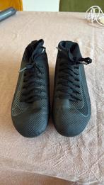 Nike maat 37 (echt 38,5), Ophalen, Gebruikt, Maat XS of kleiner, Schoenen