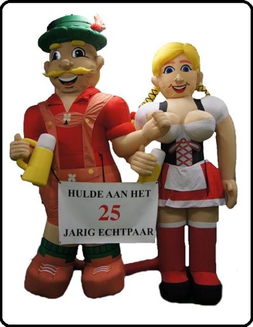 Bruidspaar cartoon te huur, Hobby en Vrije tijd, Feestartikelen | Verhuur, Zo goed als nieuw, Geboorte of Huwelijk, Ophalen