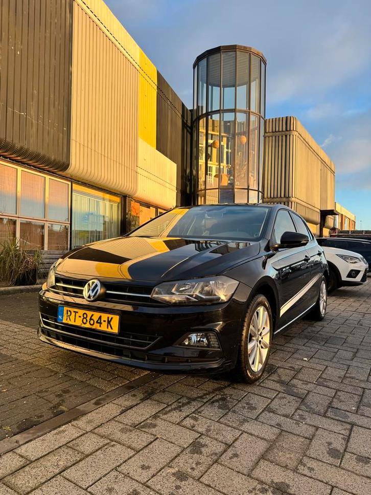 Volkswagen Polo 1.0 TSI 70KW 5D BMT Dsg-7 2018 Zwart, Auto's, Volkswagen, Particulier, Polo, Benzine, B, Hatchback, Handgeschakeld