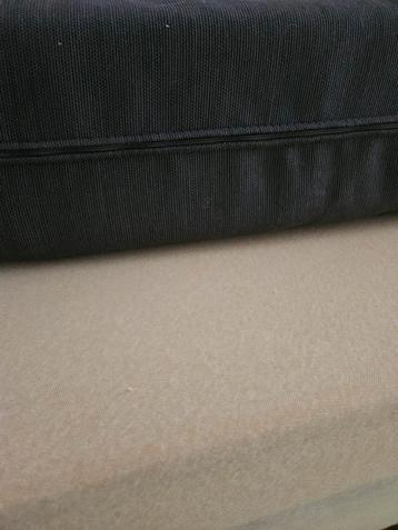 2 matrassen (camper/caravan/boot)  beschikbaar voor biedingen