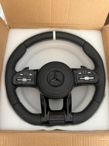 Mercedes AMG stuur Black on black beschikbaar voor biedingen
