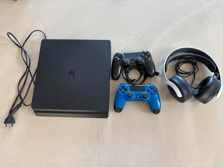 PS4 Slim 1TB + Headset - Gebruikt, nette staat, Spelcomputers en Games, Spelcomputers | Sony PlayStation 4, Gebruikt, Slim, 1 TB