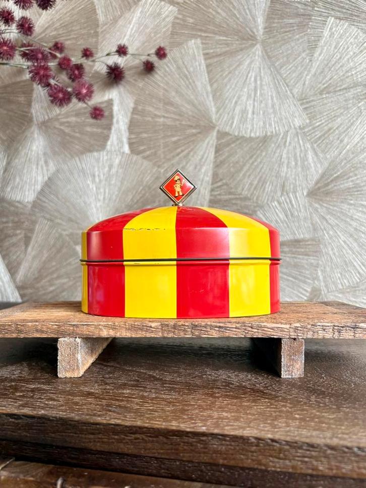 Vintage Verkade koektrommel - Blik | rood- gele circustent, Antiek en Kunst, Antiek | Woonaccessoires, Ophalen of Verzenden