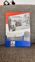 Boek In Verdrukking, Verzet en Vrijheid, Ophalen of Verzenden, Zo goed als nieuw, H. Noordhuis