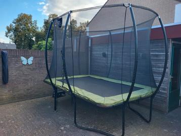 Grote trampoline  beschikbaar voor biedingen