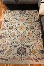 Mooi tapijt - kleine vlek, Huis en Inrichting, Gebruikt, Beige, 150 tot 200 cm, 200 cm of meer