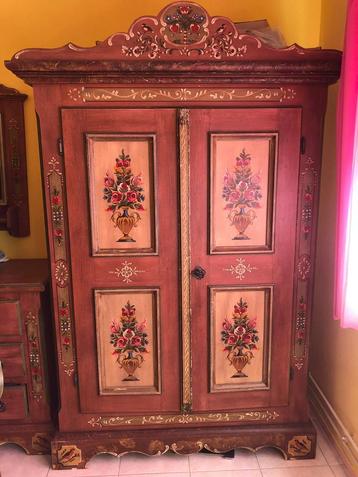 Voglauer 1-persoons slaapkamer kleur roze ***moet weg*** beschikbaar voor biedingen