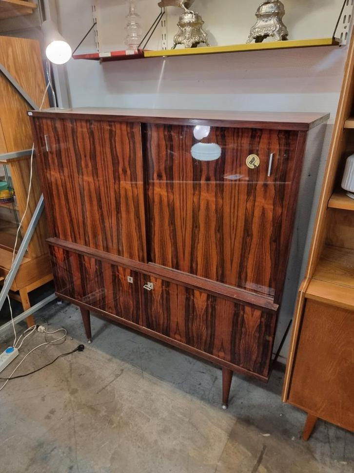 Vintage wandkast met bar prachtige tekening, Antiek en Kunst, Antiek | Meubels | Kasten, Ophalen of Verzenden