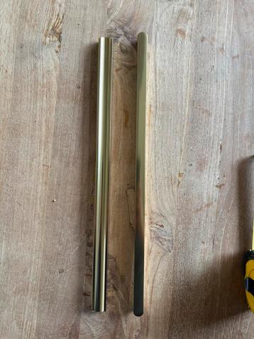 Deurknop messing kleur beschikbaar voor biedingen