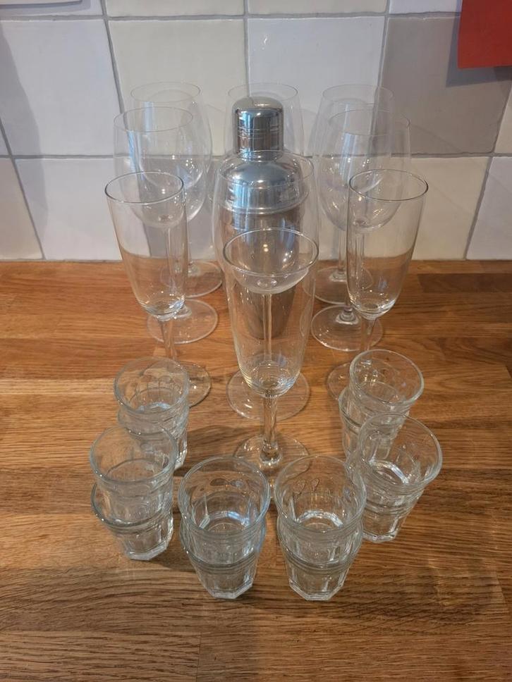 Glazen Wijn; Champagne; Borrel; Cocktail-shaker; Info-boeken, Verzamelen, Glas en Borrelglaasjes, Zo goed als nieuw, Overige typen