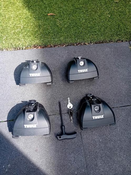 Thule voetenset + kitset 4012 Opel Insignia, Auto diversen, Dakdragers, Zo goed als nieuw, Ophalen