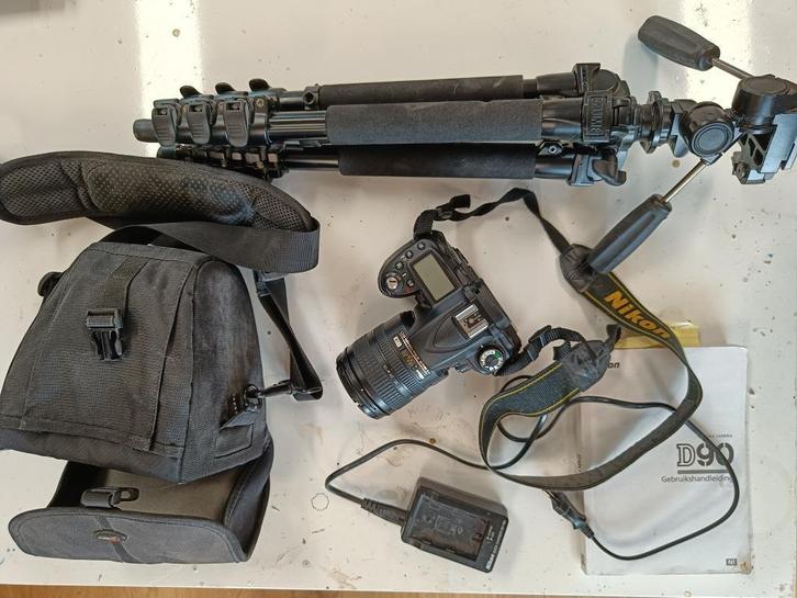 Nikon D90 + accessoires, Audio, Tv en Foto, Fotocamera's Digitaal, Gebruikt, Spiegelreflex, Nikon, Minder dan 4 keer, Ophalen of Verzenden