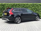 Volvo V60 1.6 T3 R-DESIGN, FACELIFT NL AUTO, NAP, NAVI, LEER, Auto's, Volvo, 150 pk, Zwart, 1600 kg, 750 kg