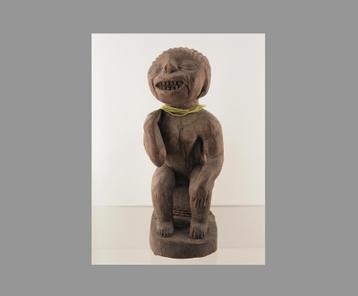 Houten Sculptuur van de Losso uit Togo (170619-03) beschikbaar voor biedingen