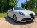Alfa Romeo Giulietta QV 1.750 TBI 2010 Wit, 65 €/maand, Lichtsensor, 4 cilinders, Leder en Stof