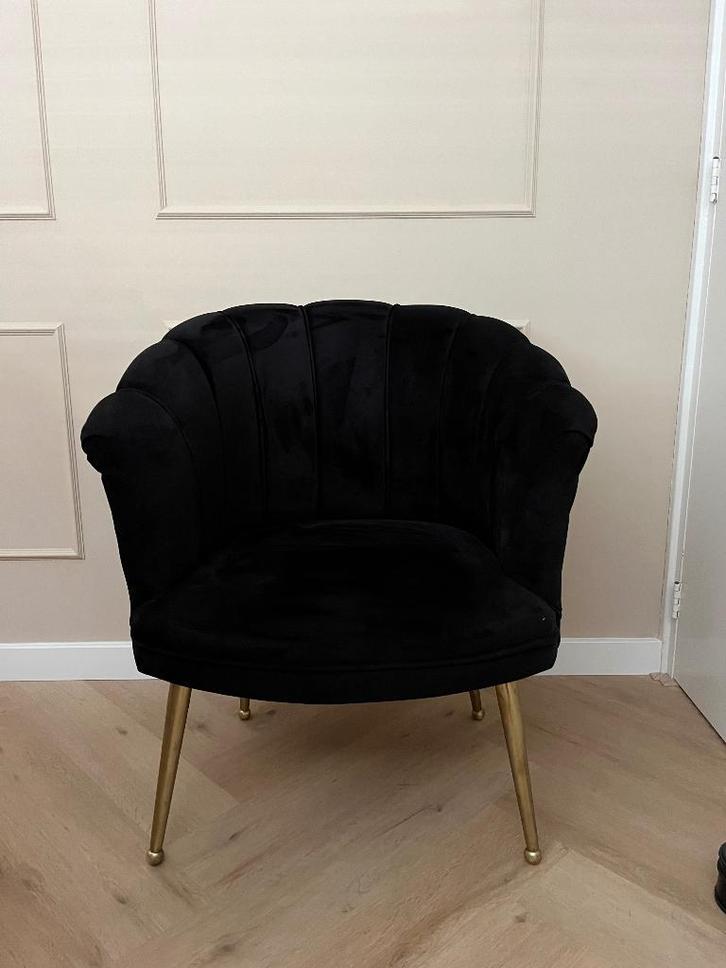 Schelpen fauteuil zwart, Huis en Inrichting, Fauteuils, Zo goed als nieuw, Stof, 50 tot 75 cm, Minder dan 75 cm, Ophalen