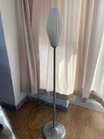 Sta lamp met retro kelk, Huis en Inrichting, Lampen | Vloerlampen, Ophalen, Gebruikt, 100 tot 150 cm, Glas