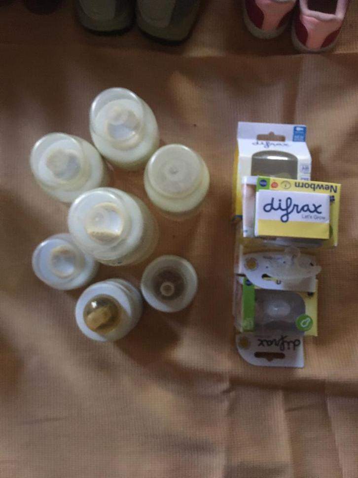 Avent flesjes spenen bijtringen voedingstoren, Kinderen en Baby's, Babyvoeding en Toebehoren, Zo goed als nieuw, Overige typen