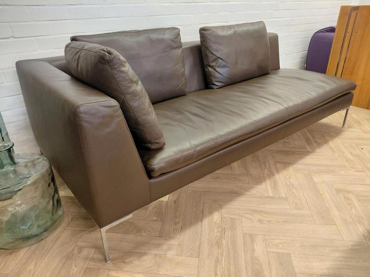 B&B Italia Charles | 3 zitsbank | Bruin Leer, Huis en Inrichting, Banken | Bankstellen, Gebruikt, Rechte bank, Driepersoons, 200 tot 250 cm