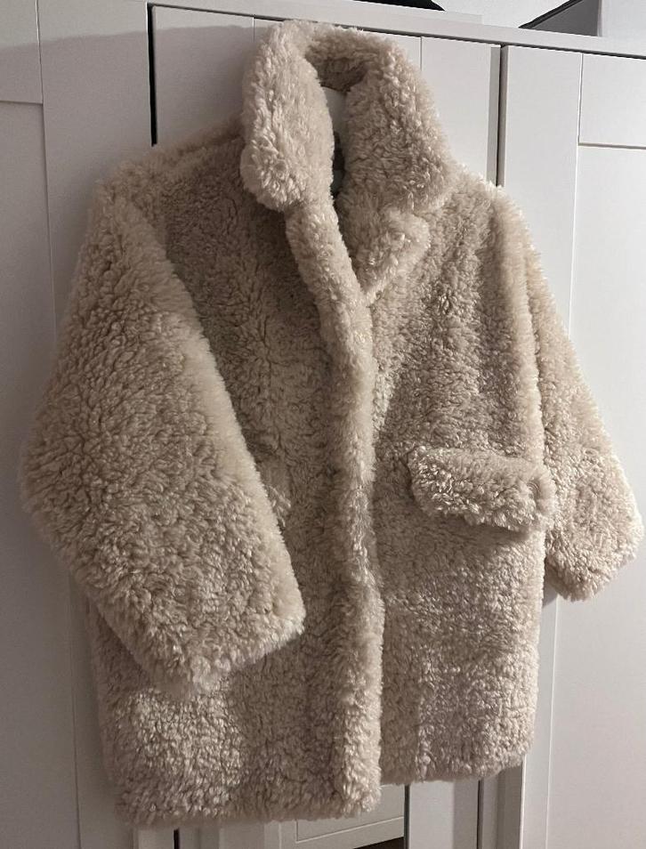 MM6 Maison Margiela designer teddy jas kids, Kinderen en Baby's, Kinderkleding | Maat 134, Nieuw, Jongen of Meisje, Jas, Verzenden