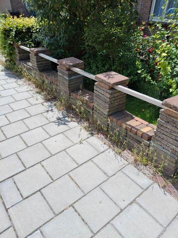 Gratis afhalen tegels beschikbaar voor biedingen