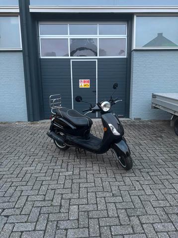 Scooter Sym fiddle, brom kenteken beschikbaar voor biedingen