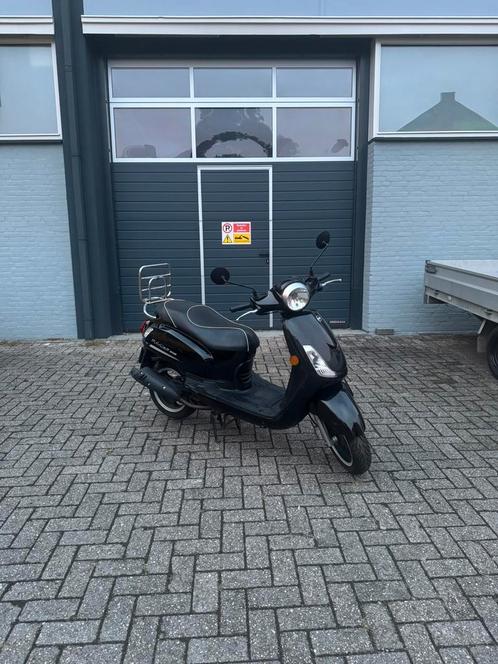 Scooter Sym fiddle, brom kenteken, Fietsen en Brommers, Brommeronderdelen | Scooters, Zo goed als nieuw, SYM, Overige typen, Ophalen