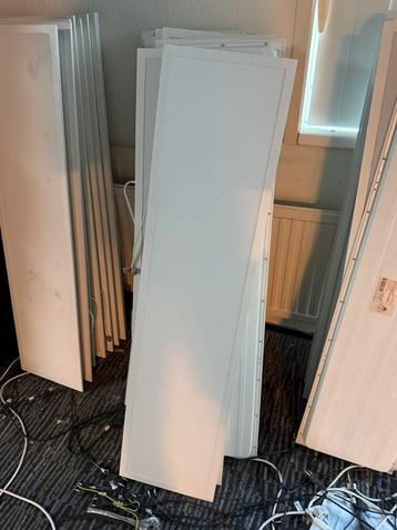 30 stuks ledoaneel 30x120 beschikbaar voor biedingen