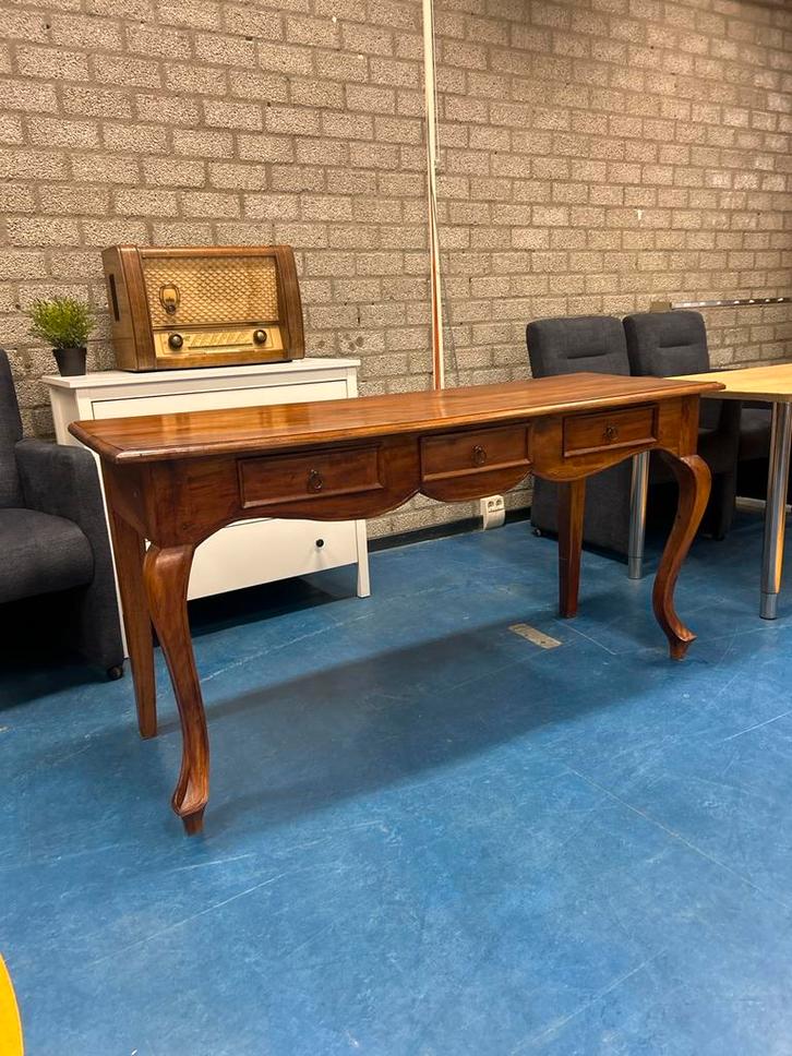 Elegante massief houten schrijftafel – Indonesisch handwerk, Huis en Inrichting, Tafelonderdelen, Gebruikt, Tafelblad, 100 tot 150 cm