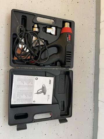 SKIL Heteluchtpistool 1800W, compleet in koffer beschikbaar voor biedingen