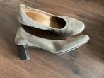 Gabor pumps leer maat 9,5 = 44, Kleding | Dames, Schoenen, Pumps, Overige kleuren, Gabor, Ophalen of Verzenden
