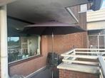 Parasol met betonnen voet, Ophalen, Gebruikt, Parasolvoet