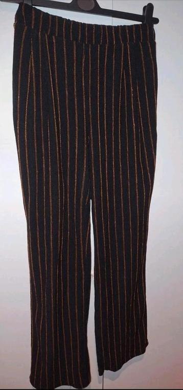 Chique Zwart met Goud|Casual Ladies| Maat M beschikbaar voor biedingen