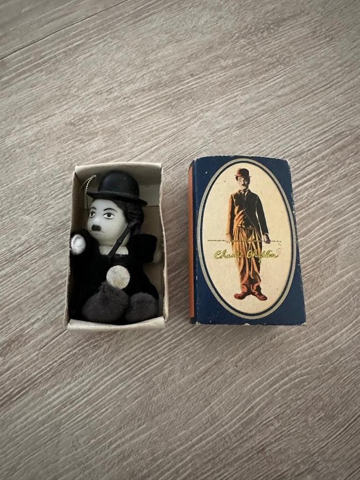Charlie Chaplin luciferpoppetje in doosje (matchbox doll), Verzamelen, Poppetjes en Figuurtjes, Zo goed als nieuw, Verzenden
