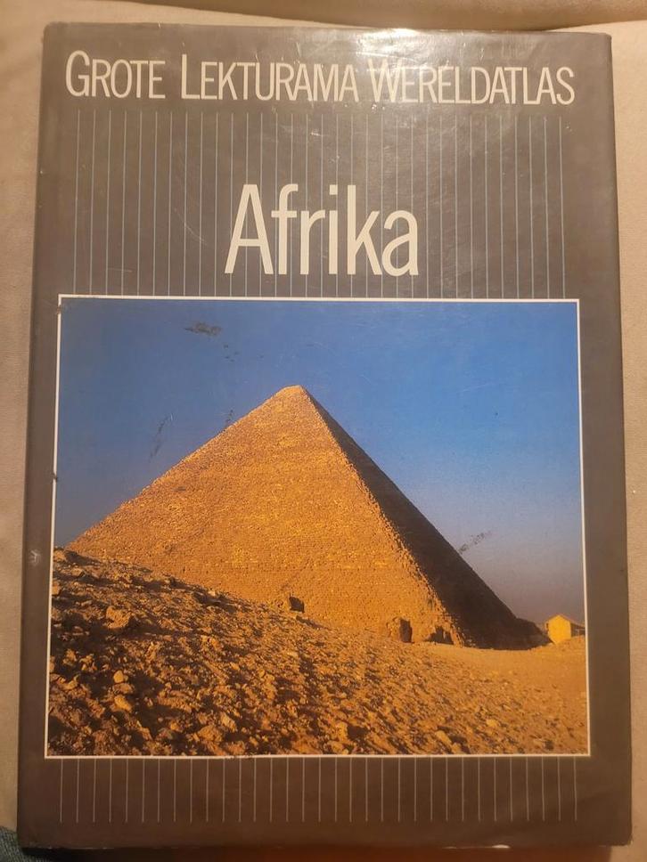 Grote Lekturama Wereldatlas - Afrika, Boeken, Atlassen en Landkaarten, Gelezen, Overige atlassen, Wereld, 1800 tot 2000, Ophalen of Verzenden